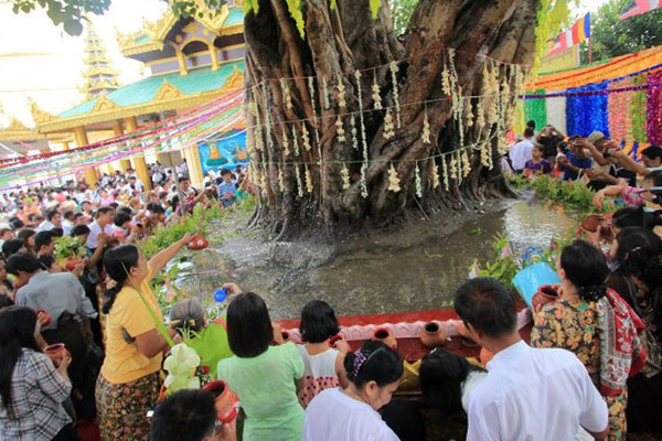 Kason Water Festival, Myanmar