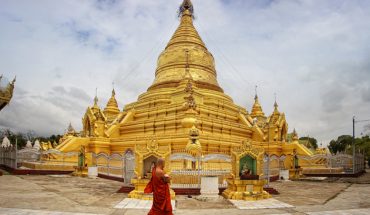 Golden Sandamuni pagoda