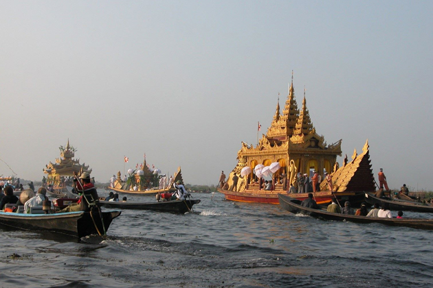 Phaungdawoo Festival