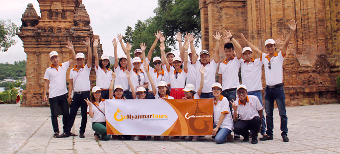 Go Myanmar Tours team