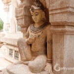 Huge carved Buddha statue in Ananda Temple