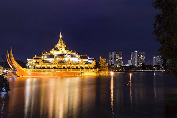 Karaweik Hall attraction for myanmar luxury tour package