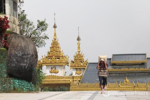 Kyaikhtiyo - Golden Rock Pagoda