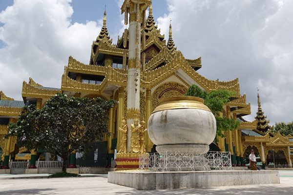 Loka Chantha Abhaya Laba Marble Buddha Image