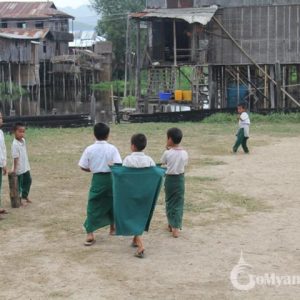 School in Inle Lake