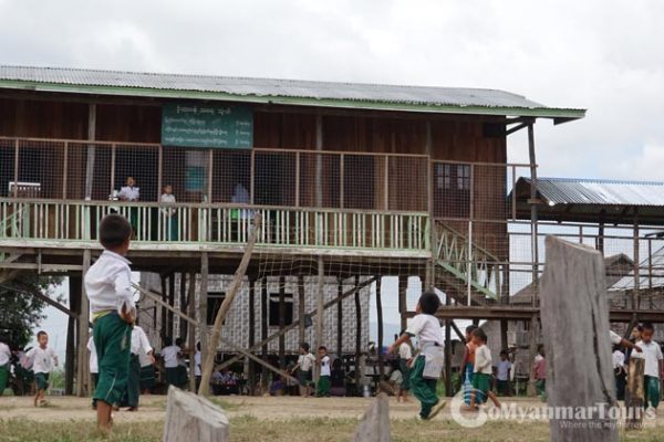 School in Inle Lake