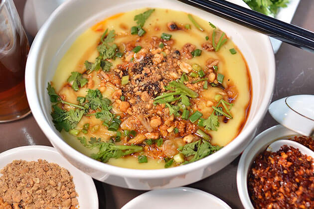 Shan ‘tofu’ noodles-delicious Myanmar traditional food