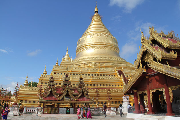 The Shwezigon pagoda in Bagan