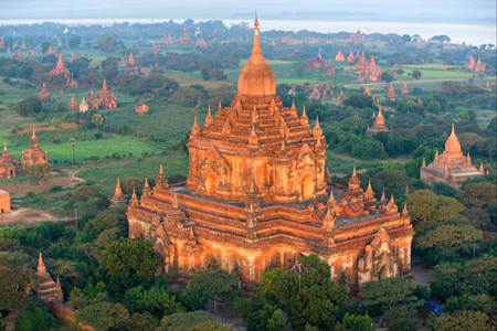 Exploring Bagan - The ancient city of temples.