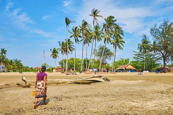 chaung tha beach travel