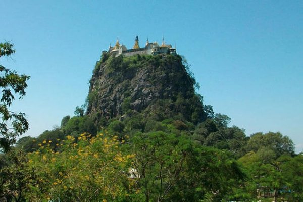 mt Popa tour in Bagan trip