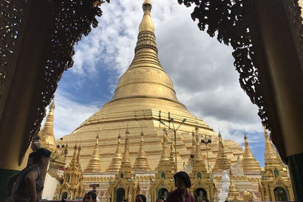 the golden stupa of Shwedagon Pagoda