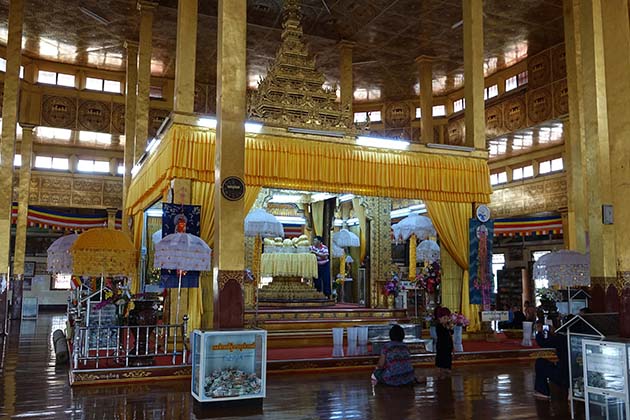 Phaung Daw Oo Monastery in Inle Lake