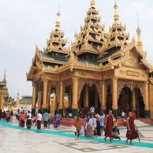 Shwedagon Pagoda-higlight of Myanmar Laos Vietnam itinerary