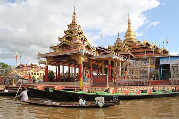 phaung daw oo pagoda the holiest site in Inle lake