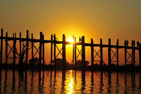 the gorgeous sunset on U bein bridge