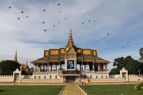 the royal palace in Phnompenh