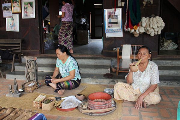 visit a local family in the village of Bagan