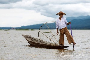 Leg-Rowing Fishermen in Inle Lake