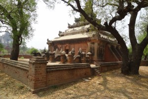 Pitaka Taik, The Library of Buddhist scriptures