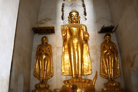 Buddha images inside Nagayon Temple