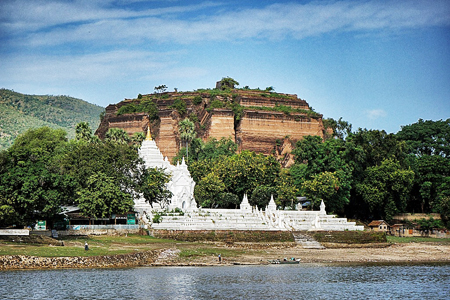 View of Patodawgyi Pagoda from nearby river