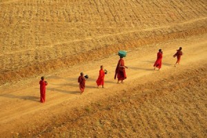 Myanmar weather in April