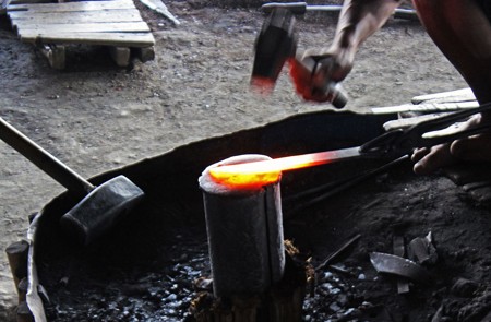 Panbe - Art of Blacksmith in Myanmar