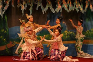 Myanmar Folk Dances
