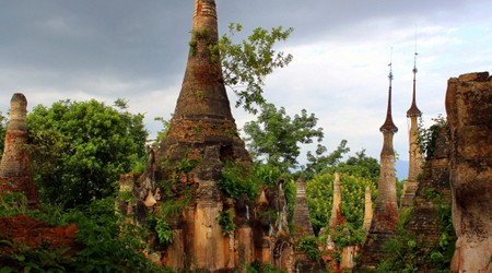 Shwe Indein Pagoda, Inle Lake