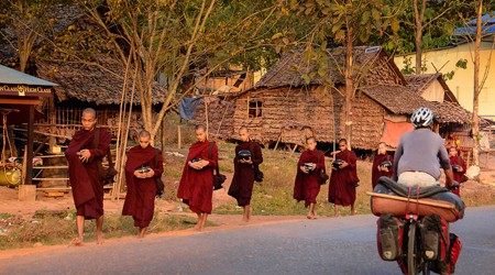 Illegal Myanmar Tour Agencies to be Cracked Down