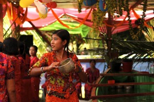 The Ceremony of Yangon Thingyan Pavilion