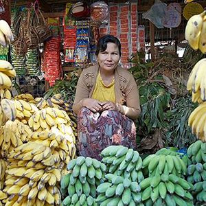 nyaung market visit in bagan tour package