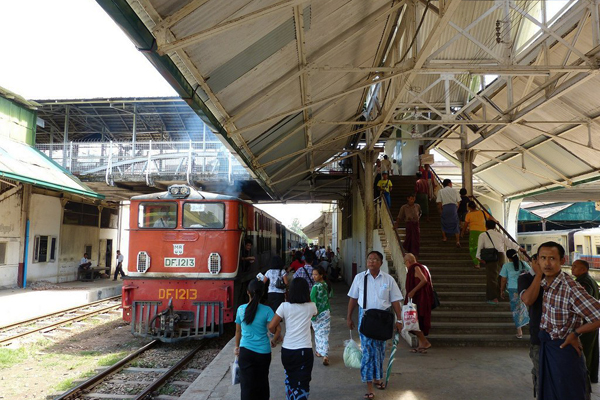 Train Expeditions in Myanmar