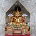 Buddha image inside Sandamuni Pagoda