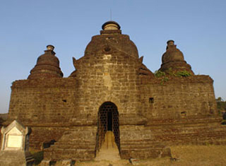 Lemyathnar Pagoda