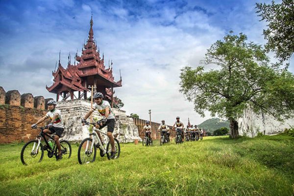 Mandalay bike tour