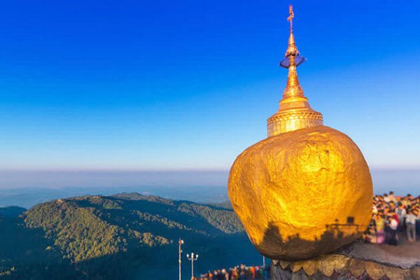 the Golden-Rock on Kyaikhtyio pagoda