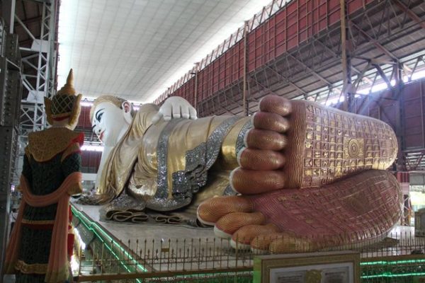 Reclining Buddha in Chauk Htat Gyi Pagoda