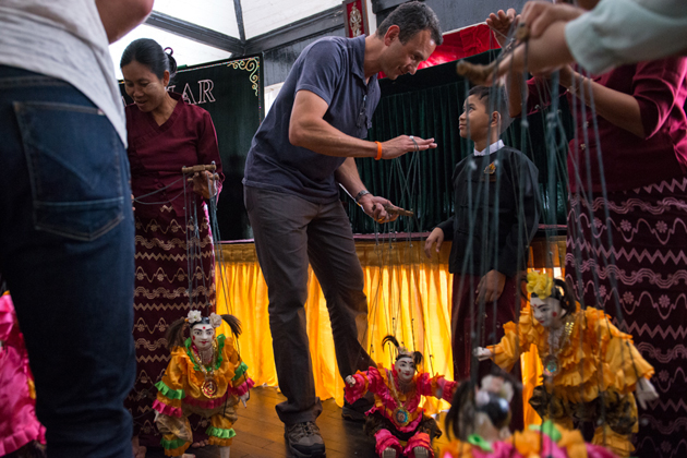 Traditional Puppet Show - Myanmar by Jlr