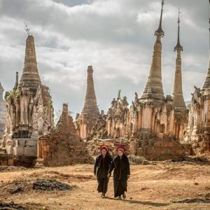 Two Pa o ethnic women in the ruins of Indein Temple
