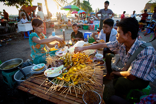 Wandering around local markets in Myanmar