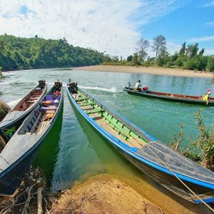 boat trip in Hsipaw Myanmar