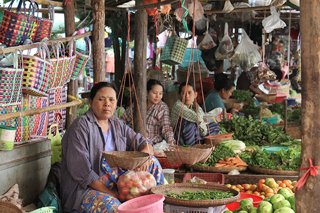 Nyaung Oo Local Market