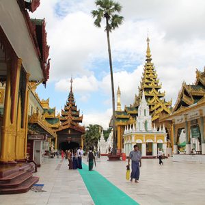 Shwedagon Pagoda in Yangon