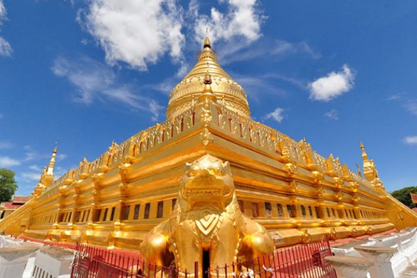 Shwezigon Pagoda in Bagan