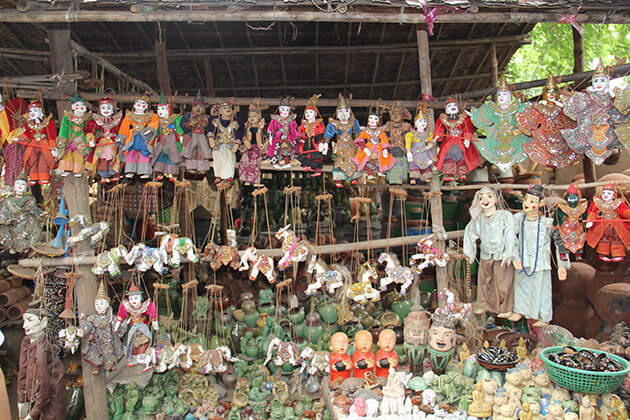 A-stall-in-Nyaung-U-Market-Bagan