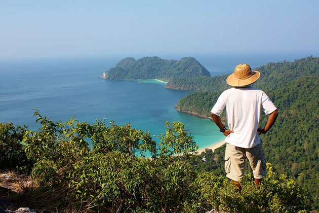 Hiking in Myeik Archipelago tour