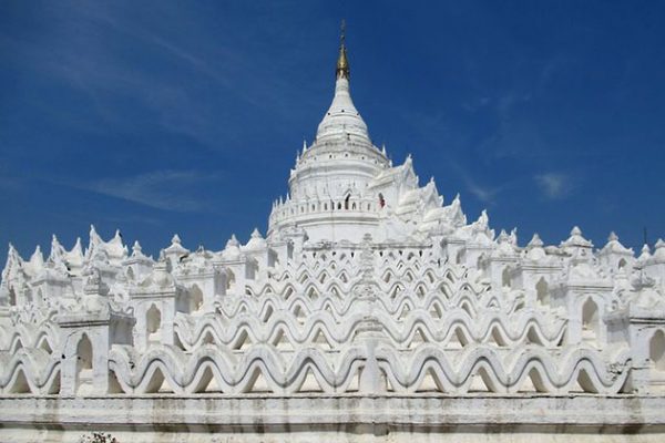 Hsinbyume Pagoda in Mingun