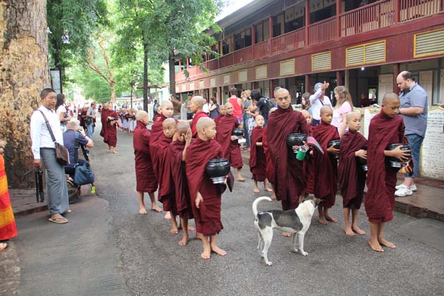 Monks at Mahagandayon Monastery
